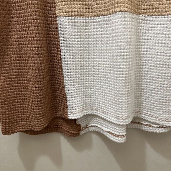 2/$30 BKE Color Block Waffle Knit Shirt Size S Tan Oversized Neutral Boho Boxy - Picture 4 of 10